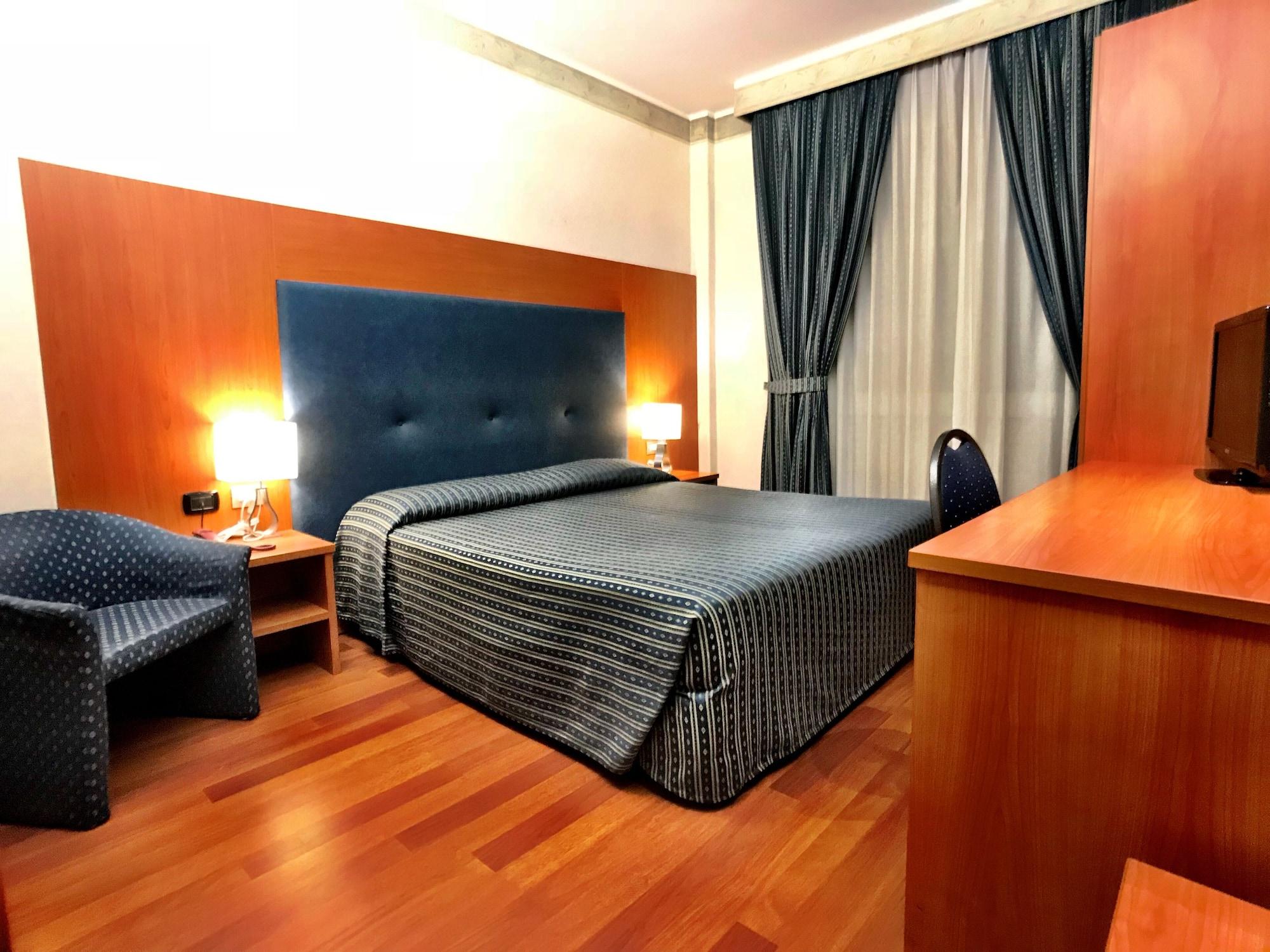 Hotel Mec Μιλάνο Εξωτερικό φωτογραφία